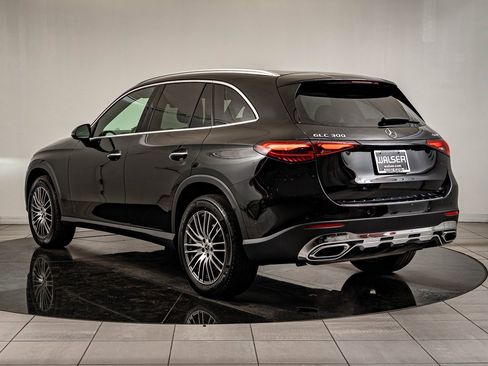 Certified 2025 Mercedes-Benz GLC 300 4MATIC image 6