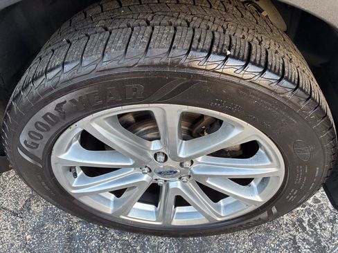 Used 2016 Ford Explorer Limited w/ Equipment Group 301A AWD/4WD image 35