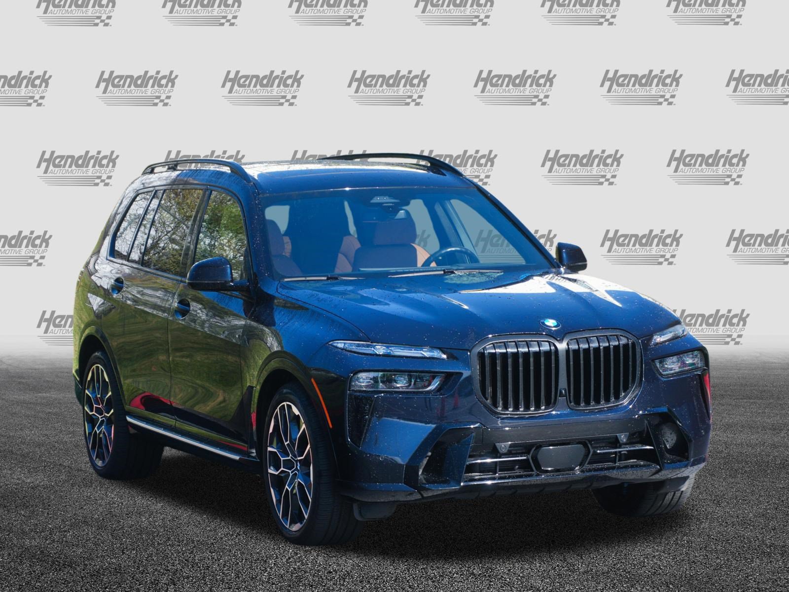 Certified 2024 BMW X7 xDrive40i w/ M Sport Package AWD/4WD image 2