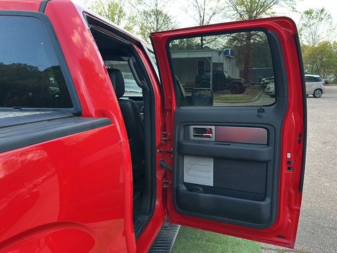 Used 2014 Ford F150 FX4 w/ Equipment Group 402A Luxury image 22