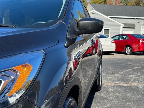 Used 2019 Ford Escape SEL image 14