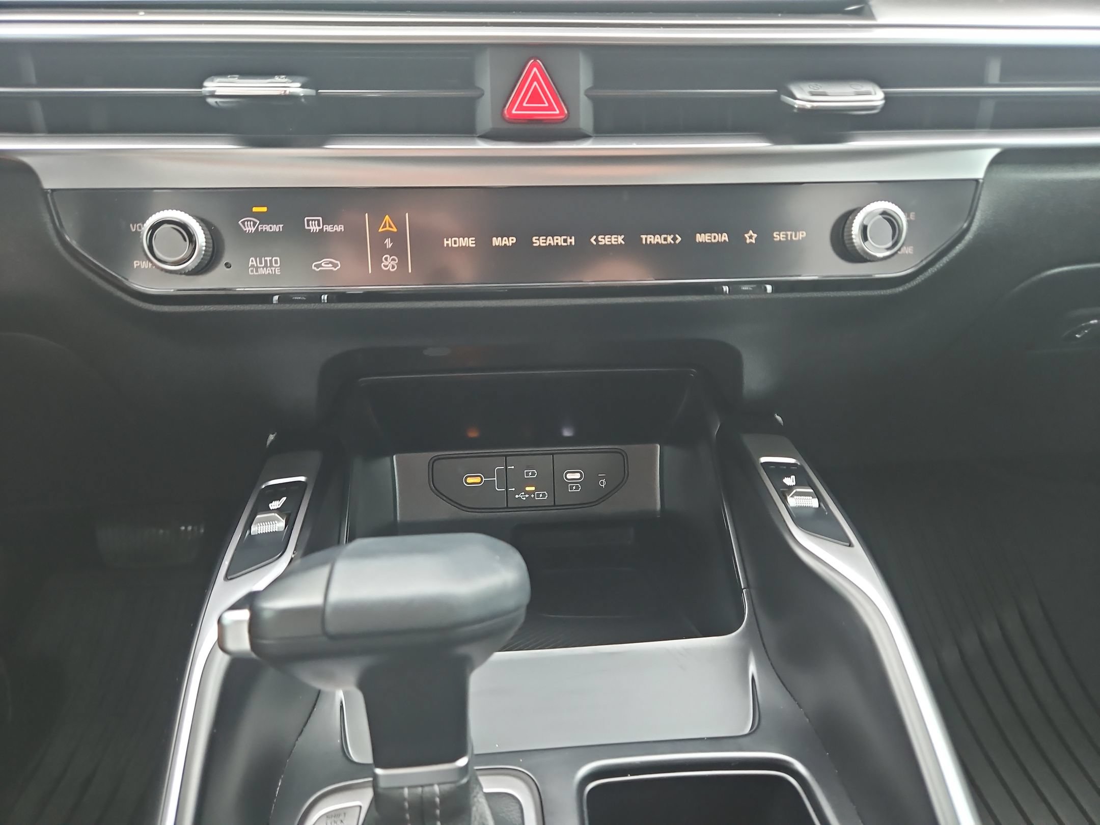 Used 2025 Kia Sorento S w/ Panoramic Sunroof Package FWD image 16