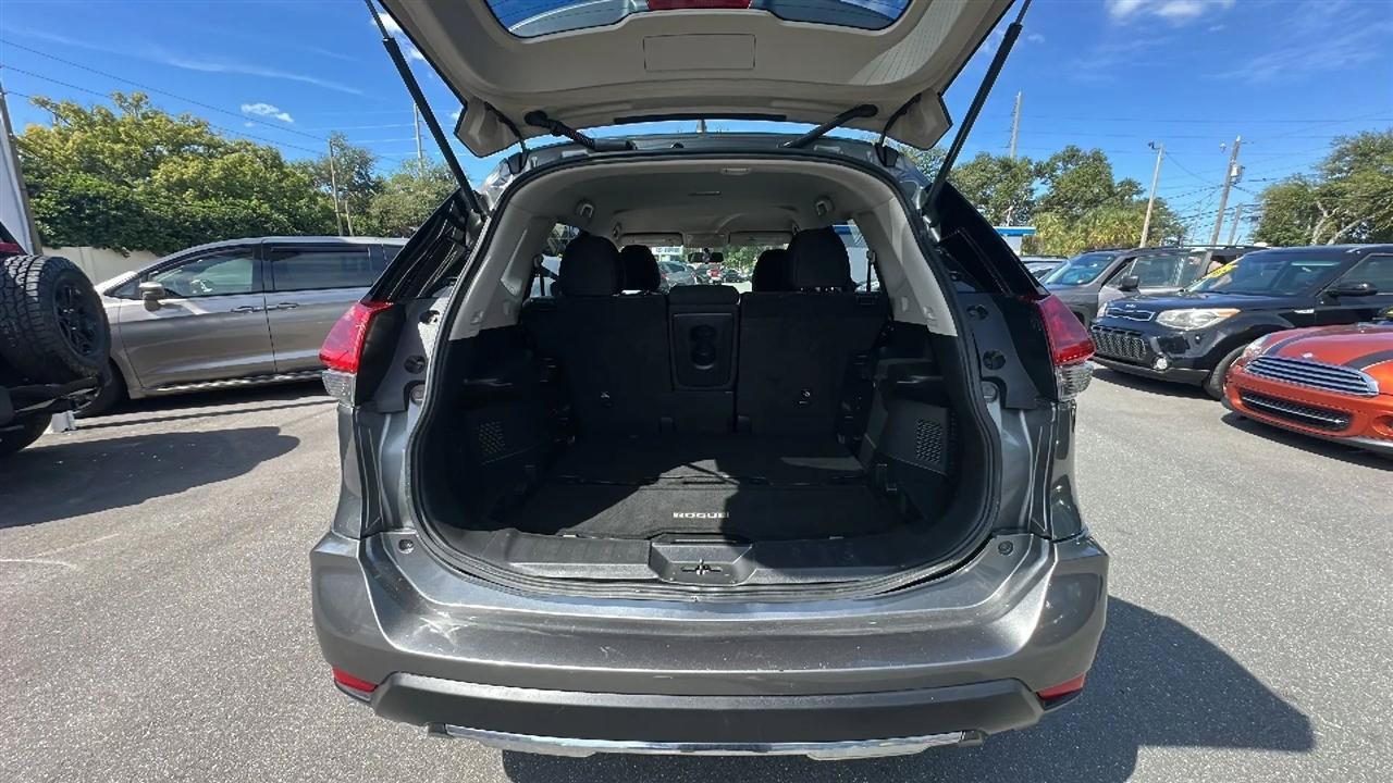 Used 2017 Nissan Rogue S FWD image 37
