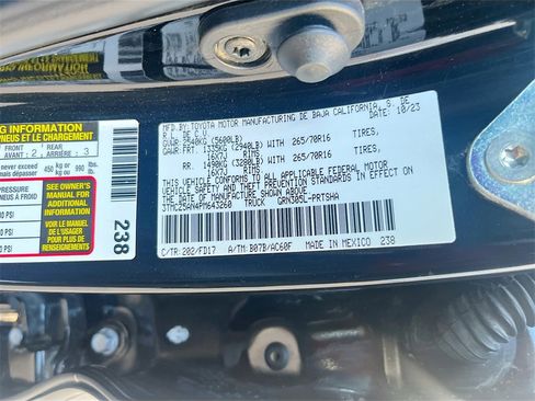 Used 2023 Toyota Tacoma TRD Off-Road image 30