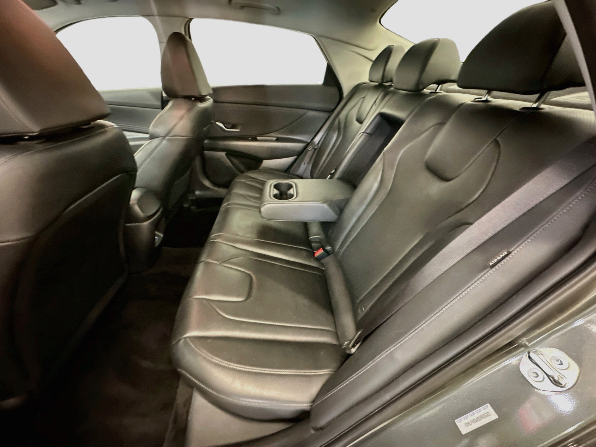 Used 2025 Hyundai Elantra Limited FWD image 29
