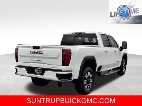Used 2025 GMC Sierra 2500 Denali w/ Denali Reserve Package image 3