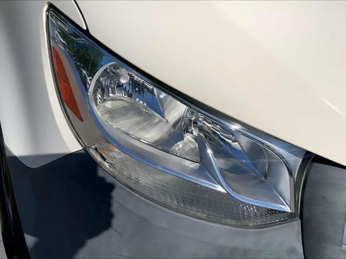 Used 2022 Mercedes-Benz Sprinter 2500 image 28