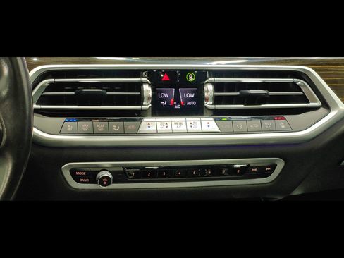 Used 2021 BMW X5 xDrive40i w/ Premium Package 2 AWD/4WD image 9
