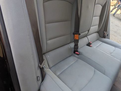Used 2017 Chevrolet Malibu LS FWD image 17