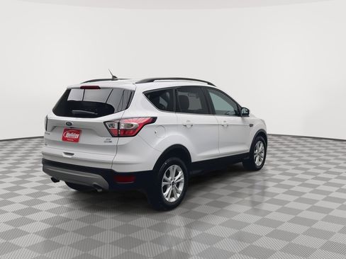 Used 2018 Ford Escape SE w/ SE Sync 3 Package image 34