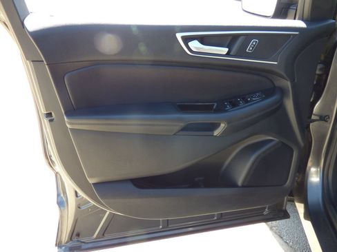 Used 2015 Ford Edge SEL w/ Equipment Group 201A AWD/4WD image 22
