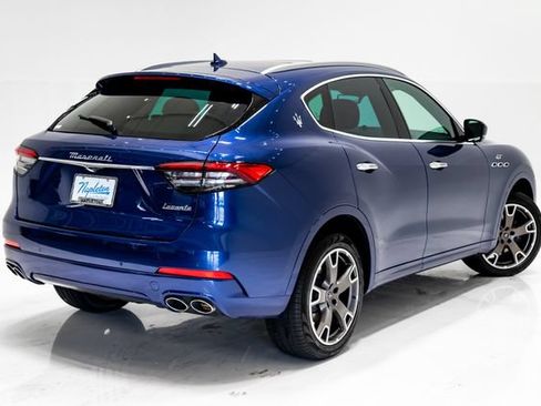 Used 2023 Maserati Levante GT AWD/4WD image 30