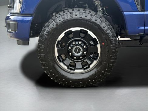 New 2026 Ford F250 Platinum w/ Tremor Off-Road Package AWD/4WD image 11