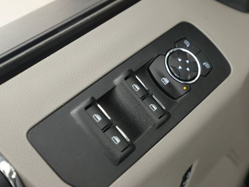 Used 2020 Ford F150 XLT image 8