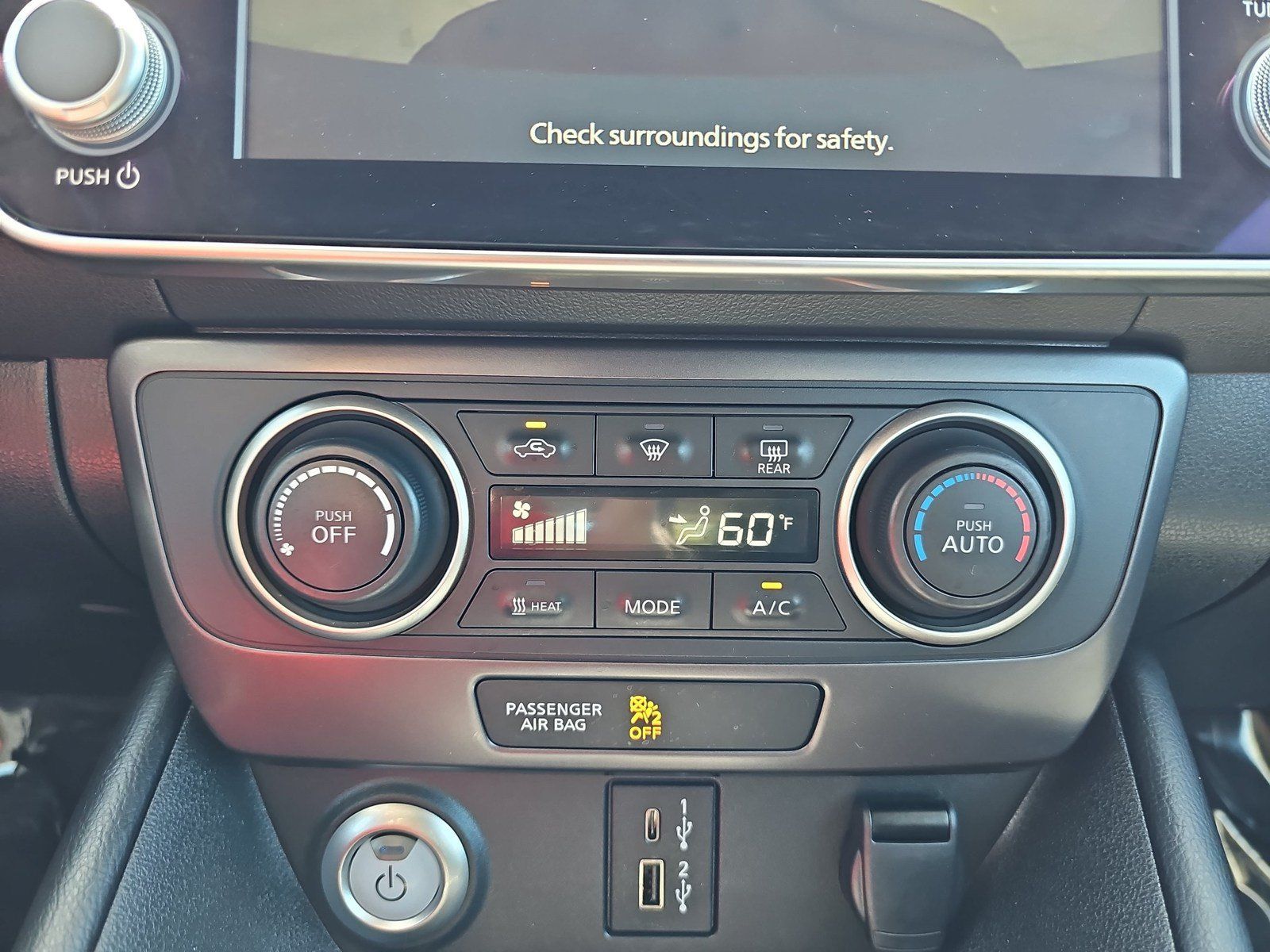 Used 2025 Nissan Leaf S FWD image 21