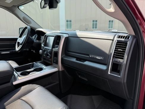 Used 2017 RAM 1500 Laramie w/ Convenience Group AWD/4WD image 23