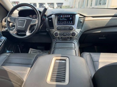 Used 2018 GMC Yukon Denali w/ Denali Ultimate Package AWD/4WD image 12
