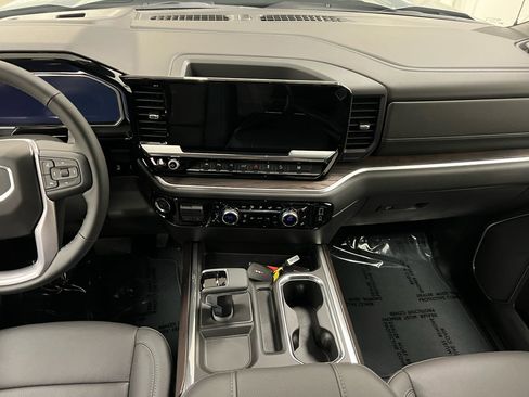 New 2026 GMC Sierra 1500 SLT w/ SLT Premium Plus Package AWD/4WD image 8