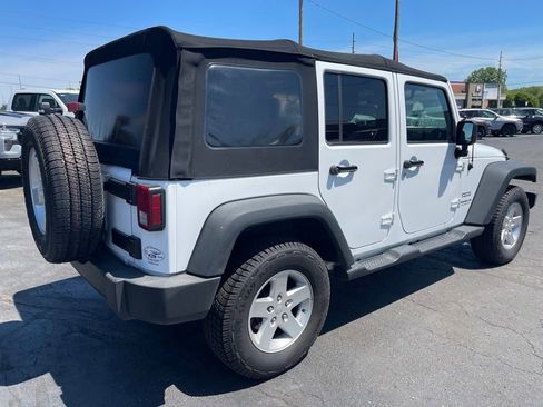 Used 2016 Jeep Wrangler Unlimited Sport w/ Quick Order Package 24S AWD/4WD image 3