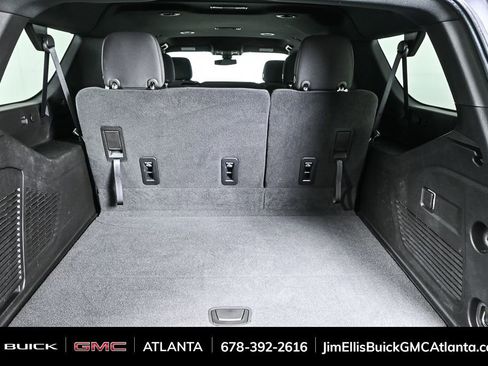 Certified 2022 GMC Yukon XL SLE image 31