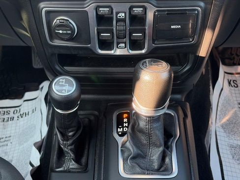 Used 2018 Jeep Wrangler Unlimited Sport S AWD/4WD image 15