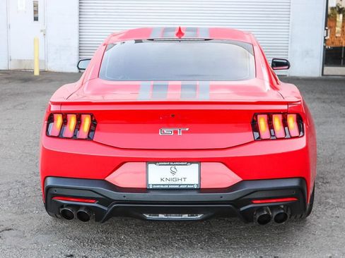 Used 2025 Ford Mustang GT Premium RWD image 8
