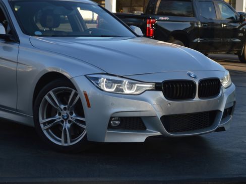 Used 2017 BMW 330i Sedan image 2