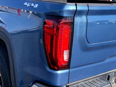 Used 2024 GMC Sierra 1500 SLT w/ SLT Premium Plus Package image 29