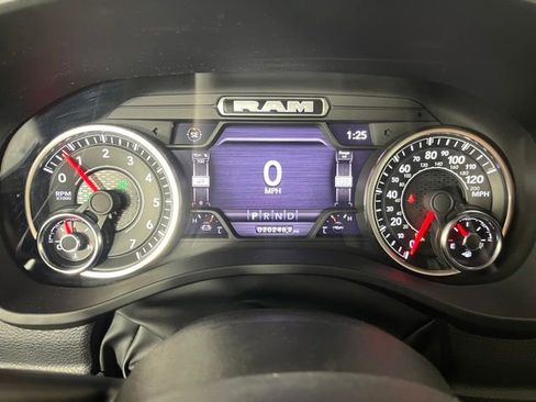 Used 2023 RAM 1500 Big Horn AWD/4WD image 21
