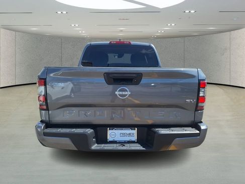 Used 2024 Nissan Frontier SV image 4