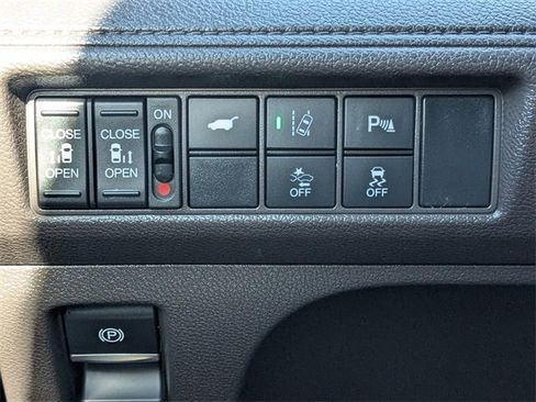 Used 2019 Honda Odyssey Touring image 25