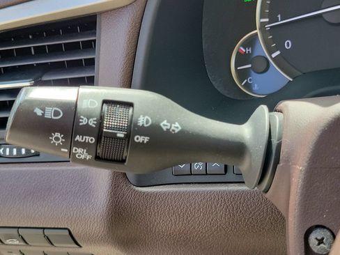 Used 2017 Lexus RX 350 AWD w/ Premium Package image 33