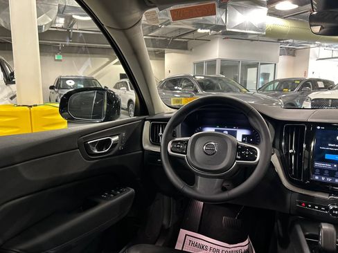 Certified 2025 Volvo XC60 B5 Plus AWD/4WD image 22