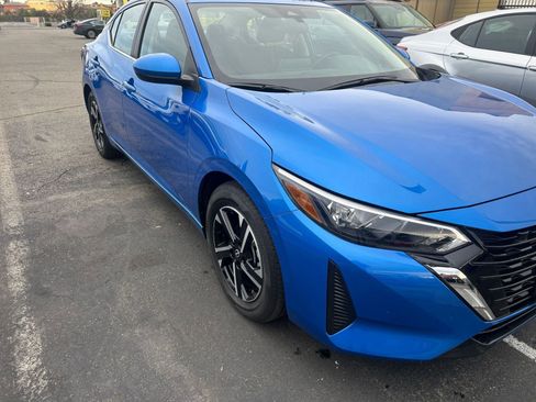 Used 2025 Nissan Sentra SV image 40