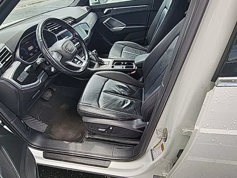 Used 2019 Audi Q3 2.0T Premium AWD/4WD image 5