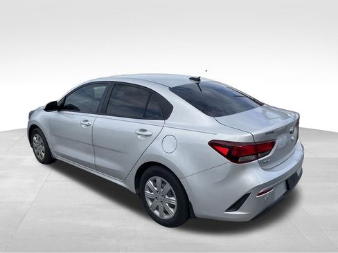 Certified 2021 Kia Rio S image 3