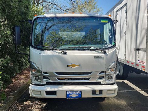 New 2024 Chevrolet Low Cab Forward image 2