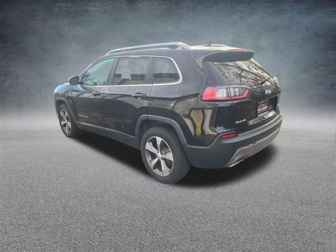 Used 2019 Jeep Cherokee Limited image 3