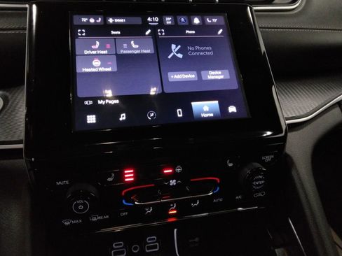 Used 2024 Jeep Grand Cherokee L Laredo image 21