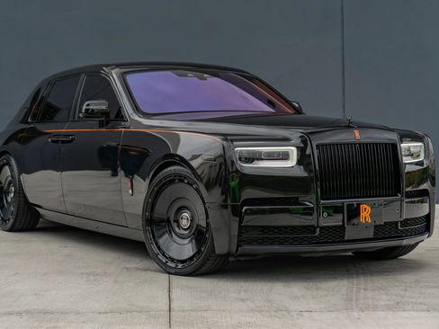 Used 2018 Rolls-Royce Phantom Sedan RWD image 5