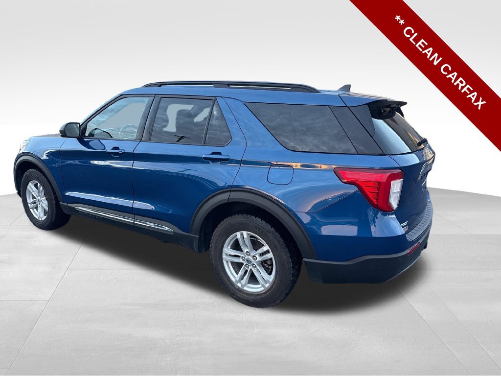 Used 2022 Ford Explorer XLT AWD/4WD image 3