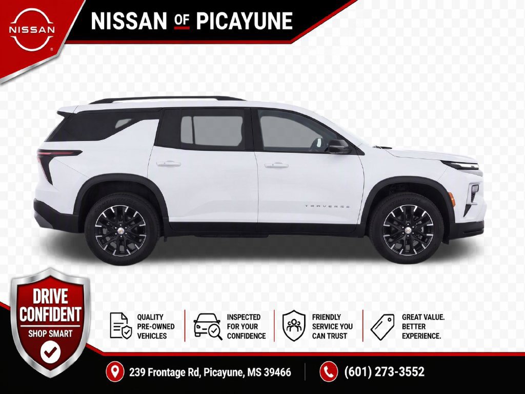 Used 2024 Chevrolet Traverse LT w/ Trailering Package FWD image 10