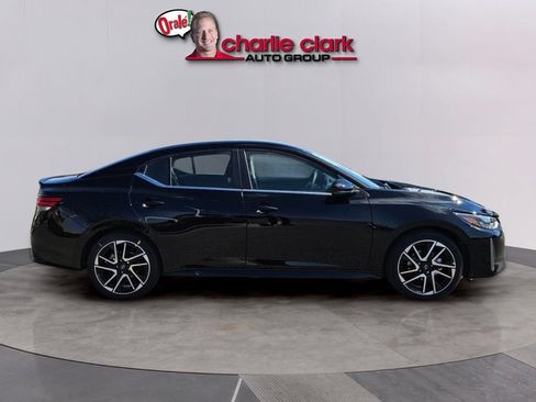 Used 2025 Nissan Sentra SR w/ Trunk Package FWD image 6