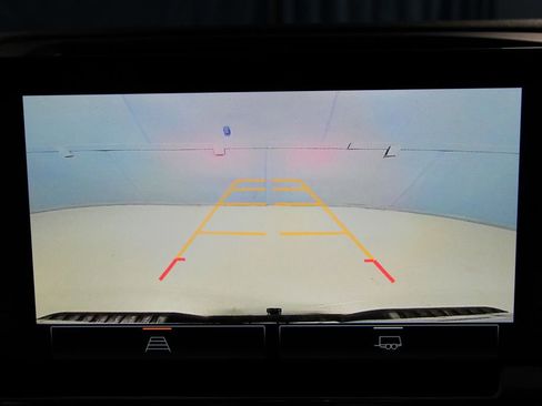 Used 2024 GMC Sierra 1500 Elevation image 16