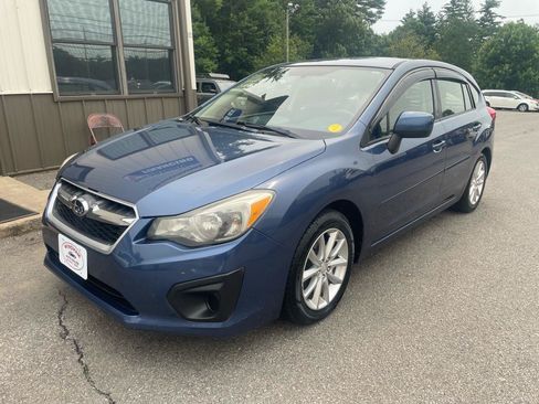Used 2013 Subaru Impreza 2.0i Premium AWD/4WD image 1