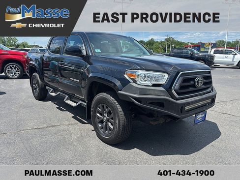 Used 2020 Toyota Tacoma SR5 AWD/4WD image 3