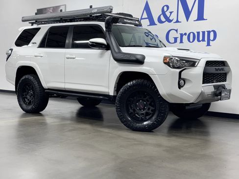 Used 2016 Toyota 4Runner Trail Premium AWD/4WD image 2