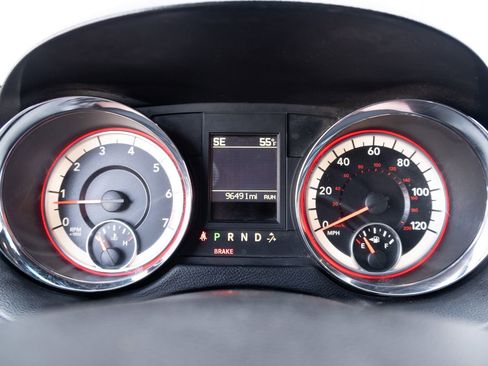Used 2017 Dodge Grand Caravan GT FWD image 3