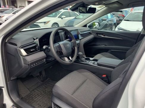 Used 2026 Toyota Camry LE w/ Convenience Package FWD image 18