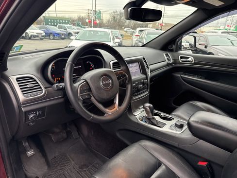 Used 2018 Jeep Grand Cherokee Limited image 12